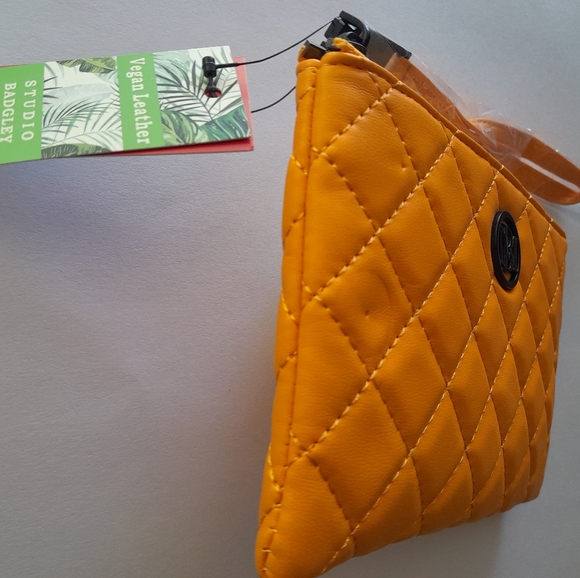 Badgley Mischka Diamond Quilting Wristlet Clutch / Yellow - Picture 9 of 13